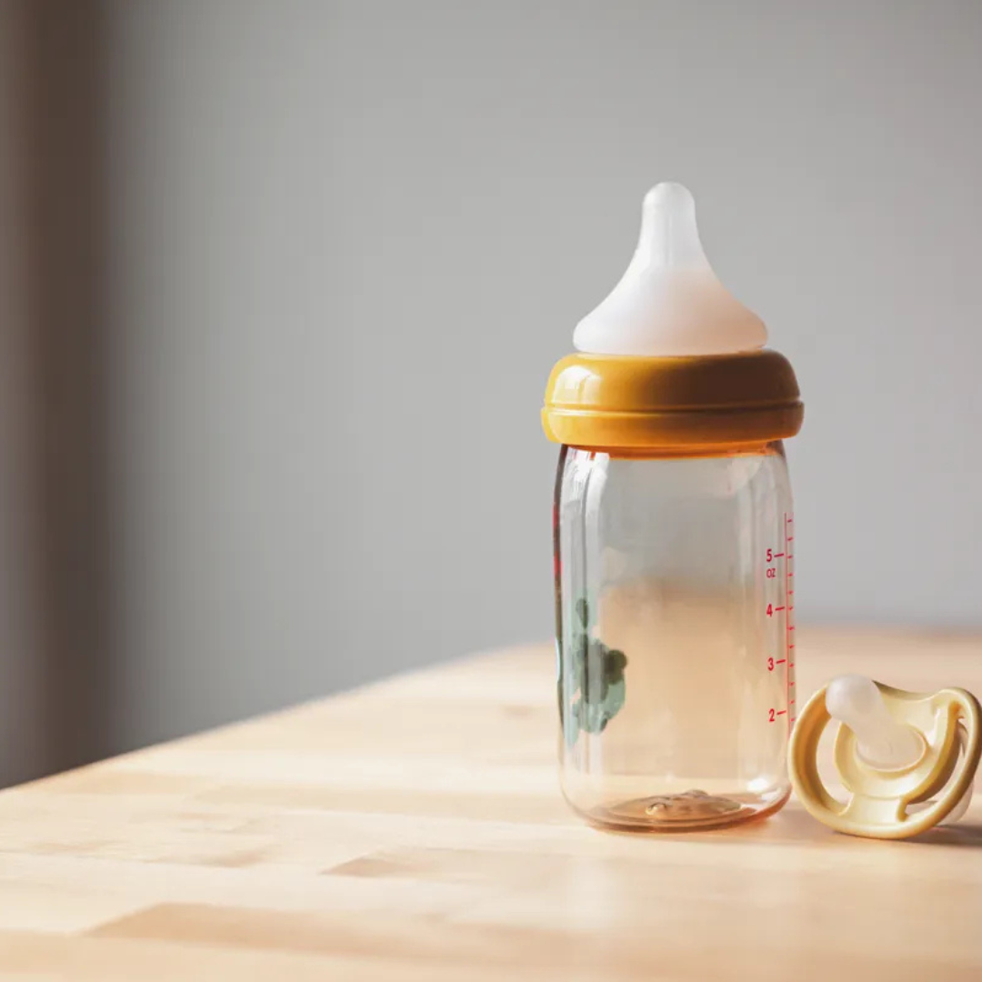 رضاعة وعلب تغذية الأطفال